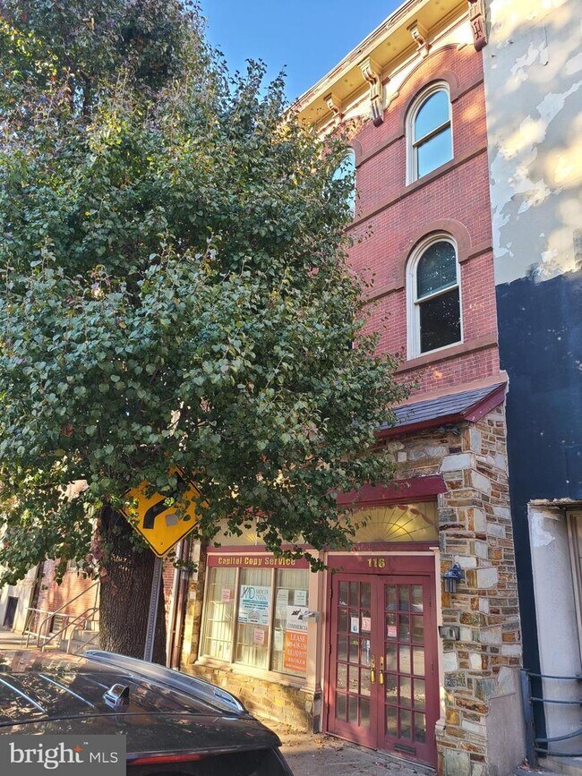 Building Photo - 116 W State St