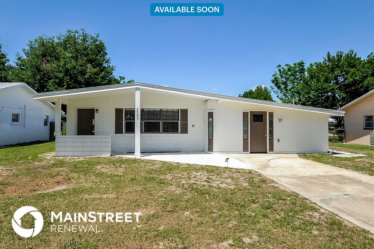 Foto principal - 2520 Ave A SW