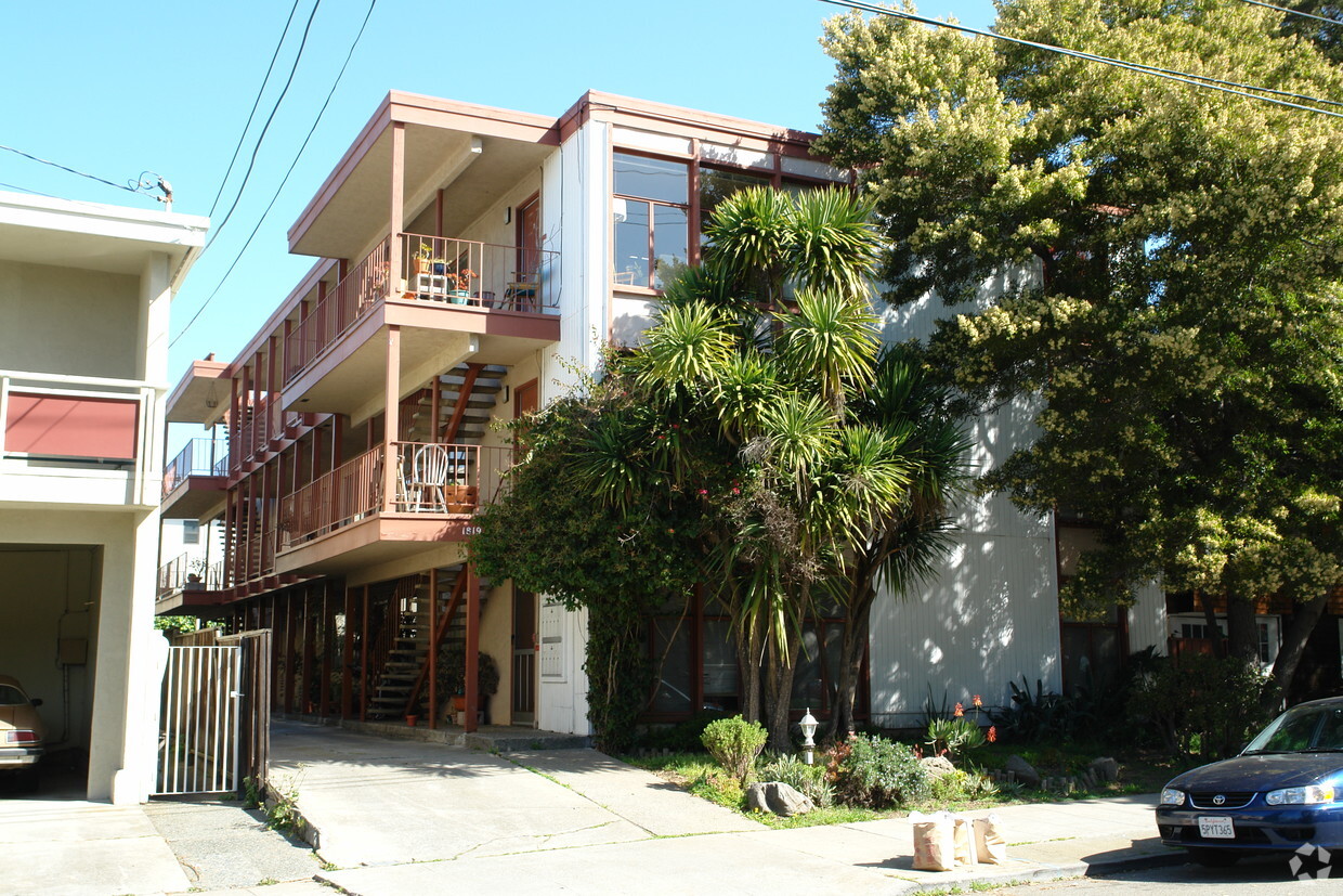 Foto principal - 1819 Addison St