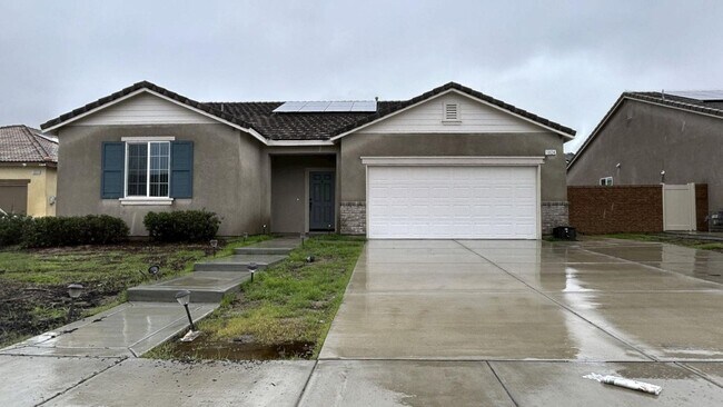Foto del edificio - MOVE IN SPECIAL!! Charming 3 Bedroom 2 Bat...