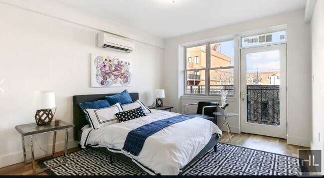 Building Photo - FRESHLY BUILT  LUXURY / HIGH END 2 BEDROOM...