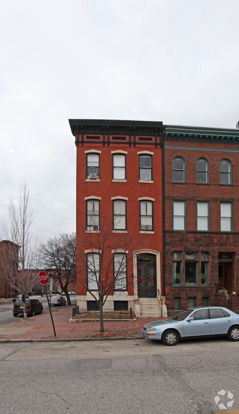 Building Photo - 1700 Park Ave