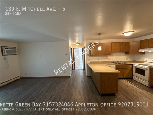 Building Photo - 139 E Mitchell Ave