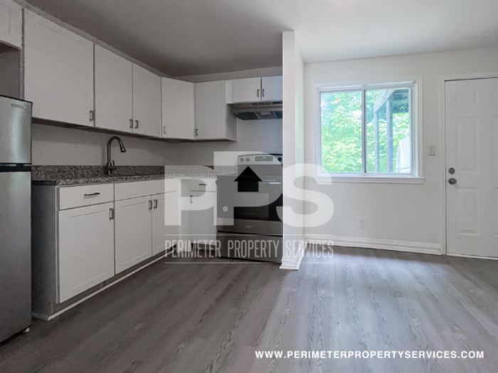 Foto principal - Newly Renovated Unit!! Housing Vouchers ac...