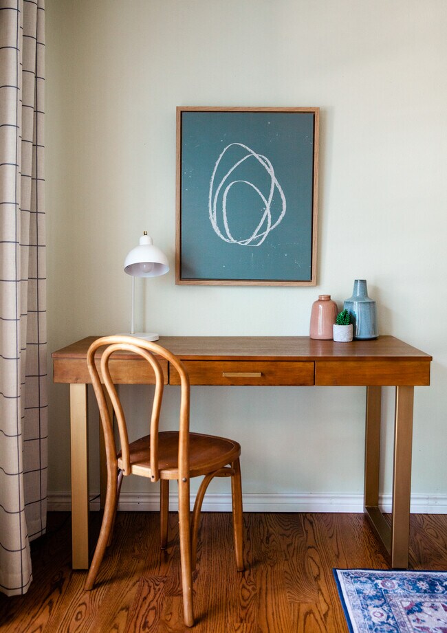 desk for remote working - 1726 Giles St