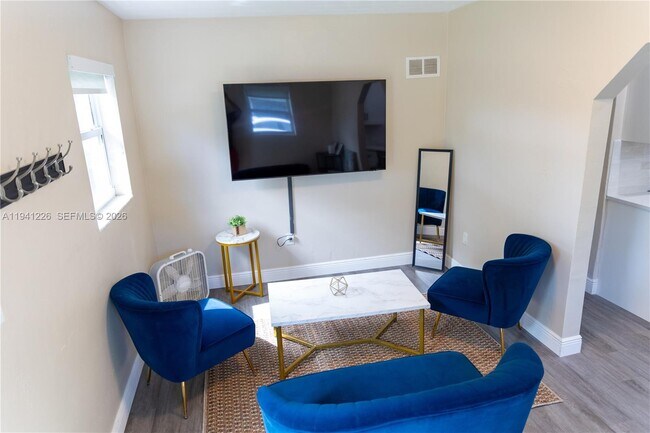 Foto del edificio - 250 NW 14th Way