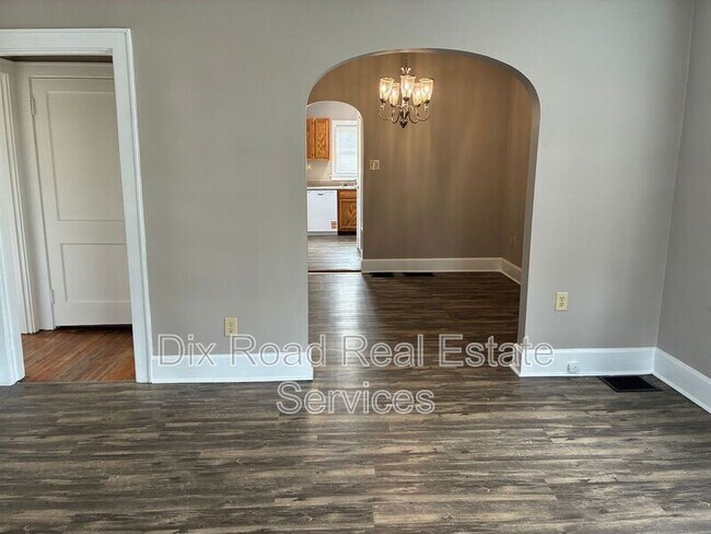 Foto del edificio - 2217 Winton St