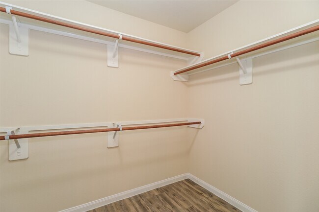 Building Photo - 2418 Connors Path Ct