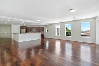 Building Photo - 455 E Palmetto Park Rd