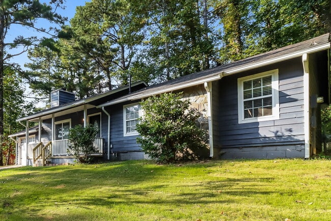 Foto del edificio - 5539 Hall Cir