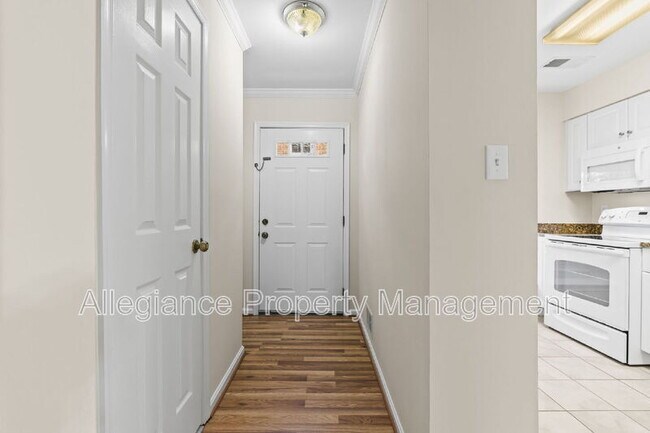 Foto del edificio - 786 N Vermont St