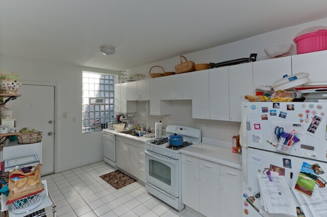 Foto del edificio - 843 W Wolfram St