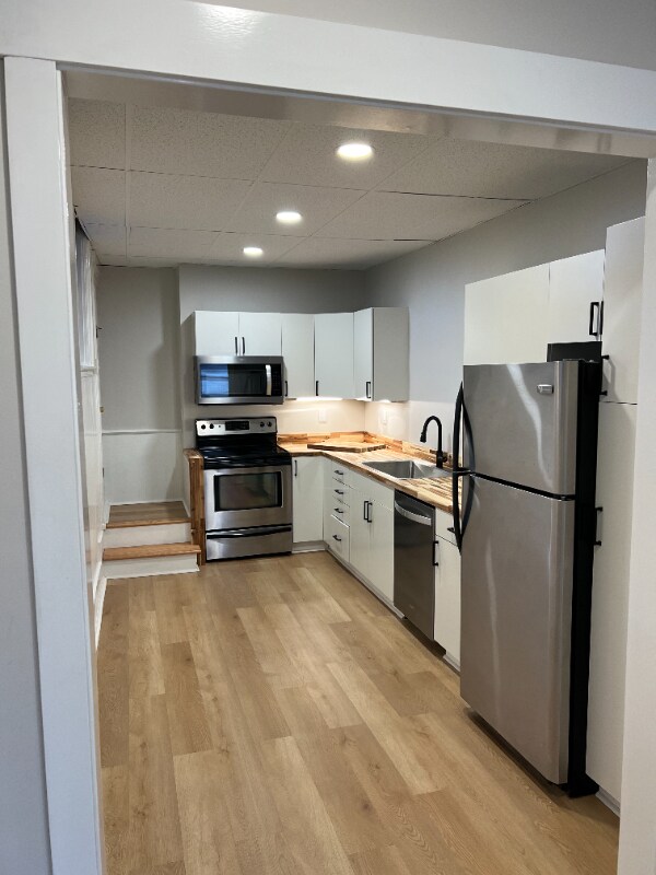 Foto del edificio - 125 N George St