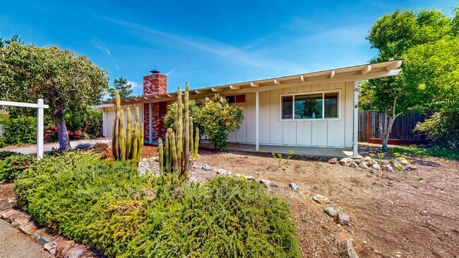 Building Photo - 6855 Fairfield Dr