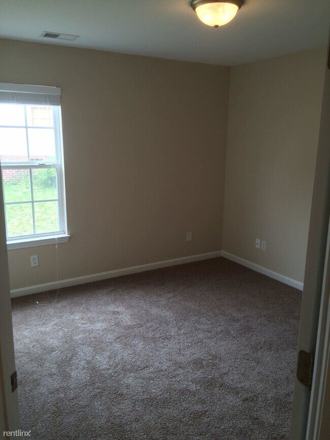 Foto del edificio - 3 br, 2 bath House - 45 Cornerstone Way