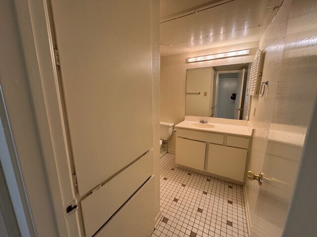 Foto del edificio - 9101 Country Creek St