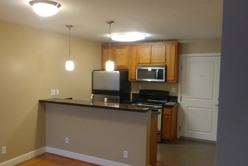 Foto principal - 10982 Roebling Ave