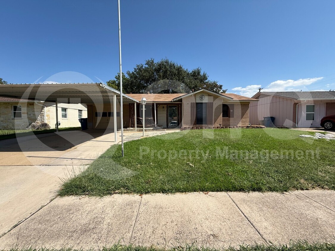 Foto principal - 362 S Shore Pl