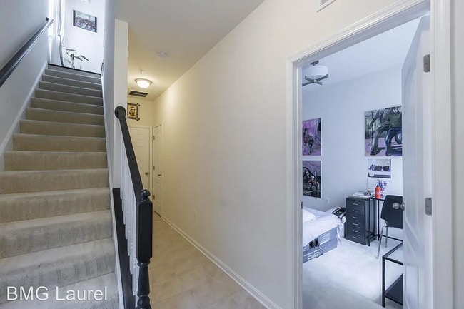 Building Photo - 3 br, 3.5 bath House - 3607 Grant Pl NE
