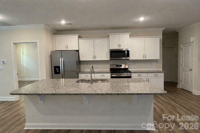 Foto del edificio - 7870 Iron Rd