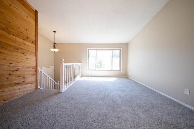 Building Photo - 16068 Foliage Ave