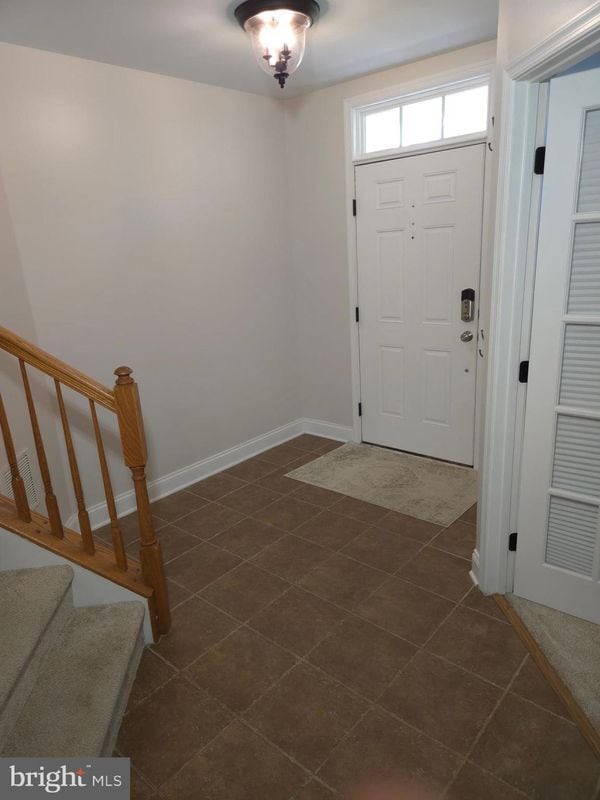 Building Photo - 5064 Cameo Terrace