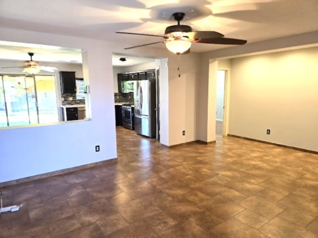 Building Photo - 7865 E Rooner Dr