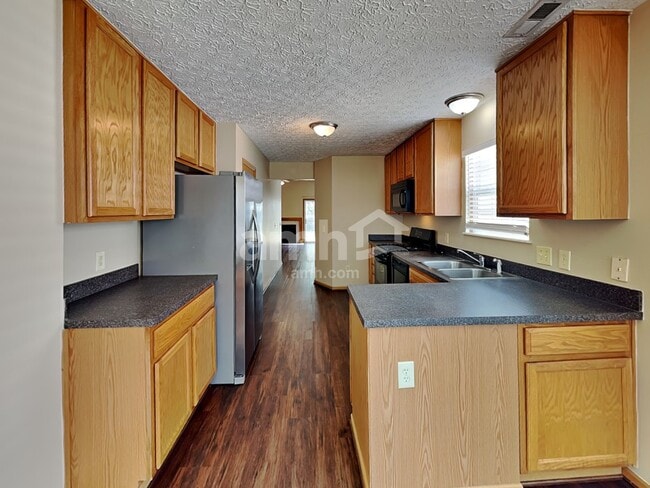 Building Photo - 3156 Hogan Way