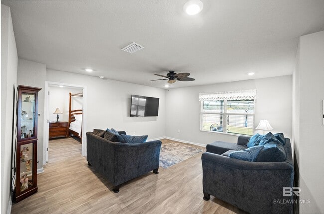 Building Photo - 12872 Pr Fld Dr