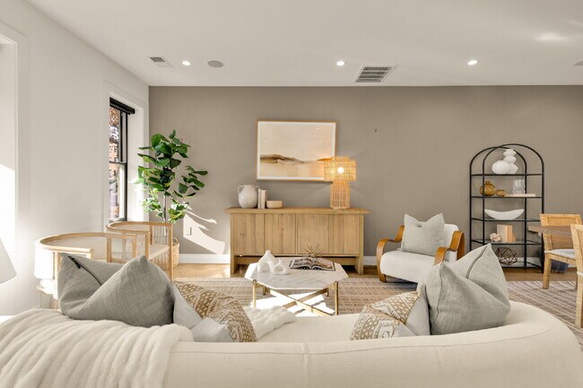 Foto del edificio - Modern Luxury in the Heart of Logan Circle