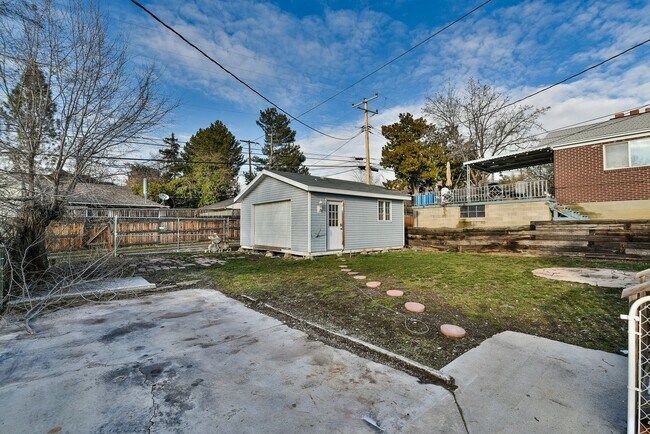 Foto del edificio - Beautiful Spacious Home in Sugarhouse!