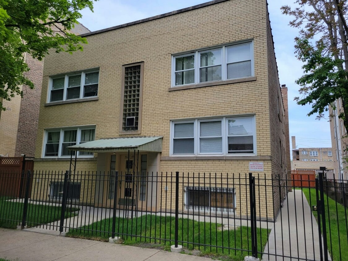 Primary Photo - 5645 N Spaulding Ave