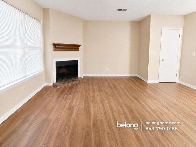 Building Photo - 129 Springwoods Lake Point