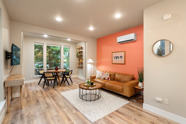 Photo - 1805 SE Madison St Apartment