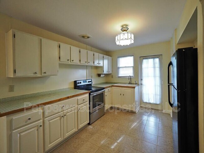 Foto del edificio - 334 W Hampton Ave