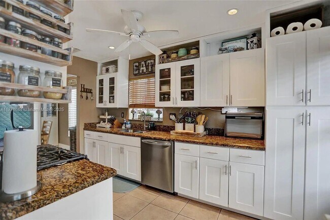 Foto del edificio - 5105 SW 128th Pl