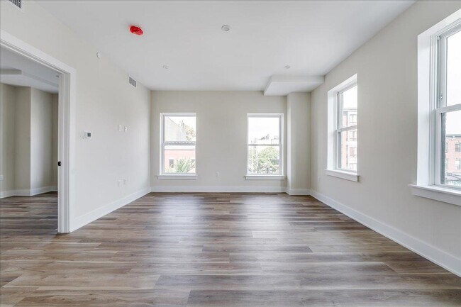 Foto del edificio - 237 Washington St