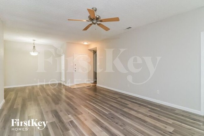 Building Photo - 9009 Brushy Creek Trail