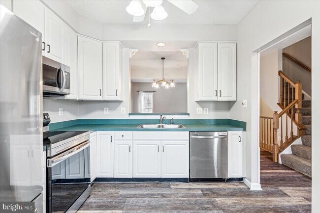 Building Photo - 9533 Bellhaven Ct