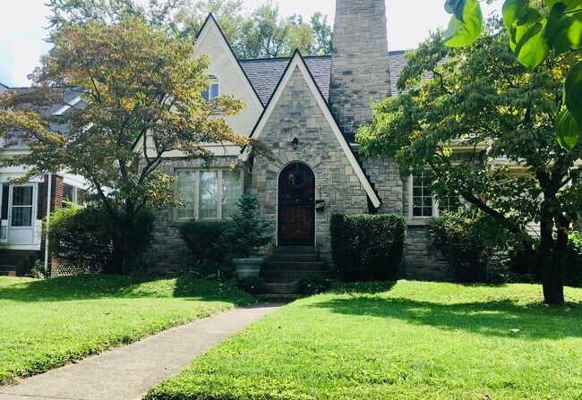 Foto del edificio - 136 Shawnee Pl