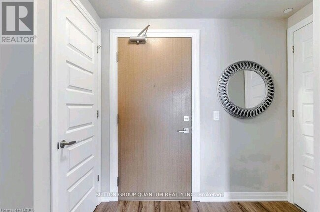 Photo du bâtiment - 128 Grovewood Common