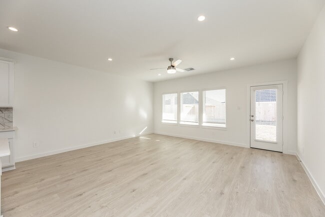 Foto del edificio - 31719 Kellan Grv Ct