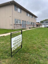 Building Photo - 507 Elm Ave