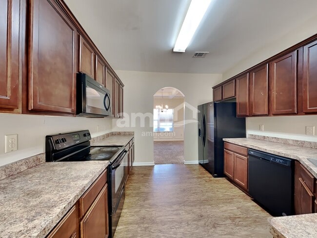 Building Photo - 812 Whitfield Oak Rd