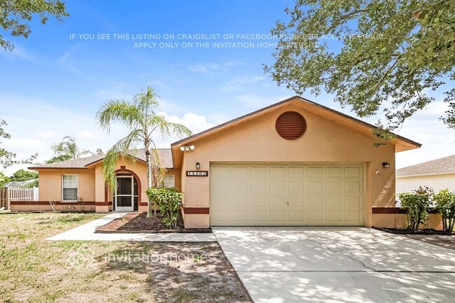Building Photo - 15562 Horseshoe Ln