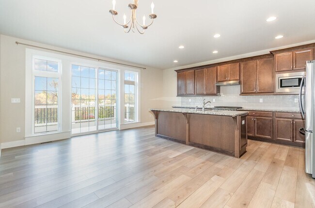 Foto del edificio - 1726 Bradley Dr