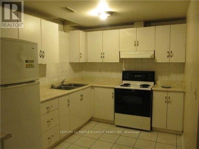 Building Photo - 33 Kingsplate Crescent