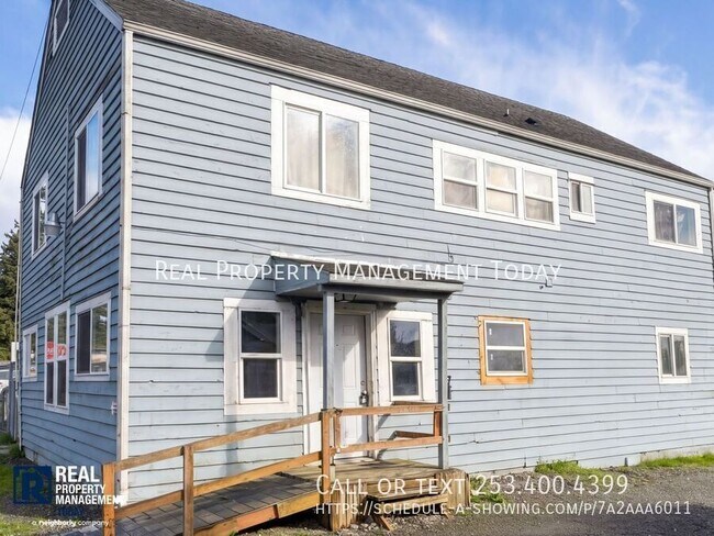 Foto del edificio - 206 128th St S