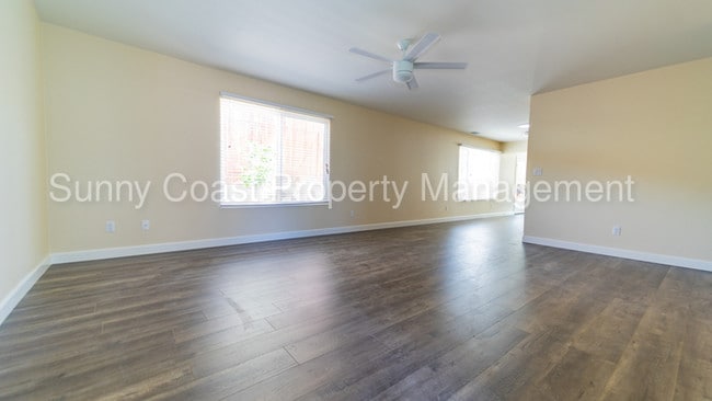 Building Photo - 10331 Escadera Dr
