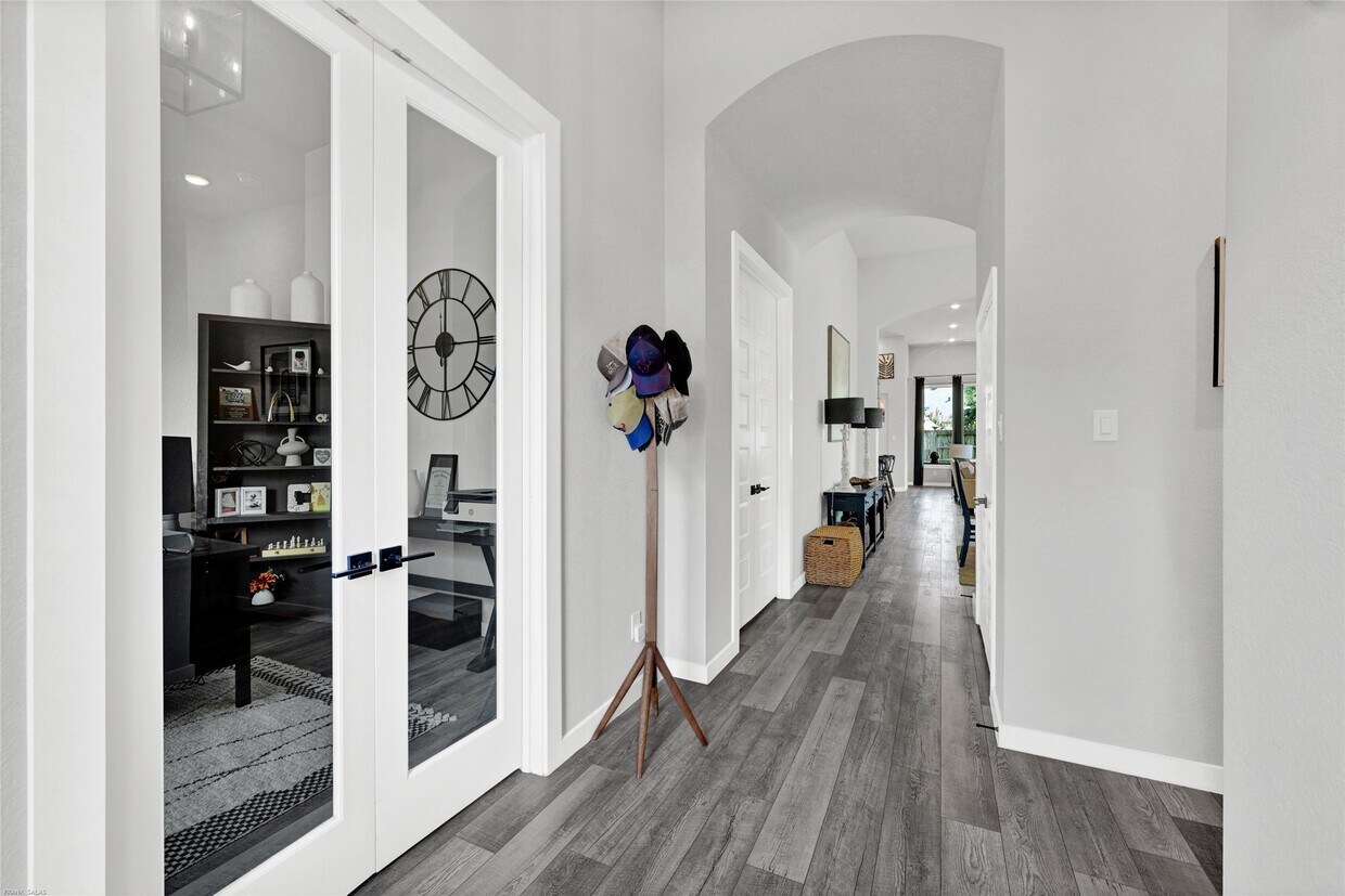 Building Photo - 30707 Bent Tree Ct